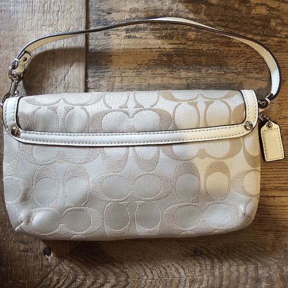 Coach wristlet wallet - Picture 2 of 4